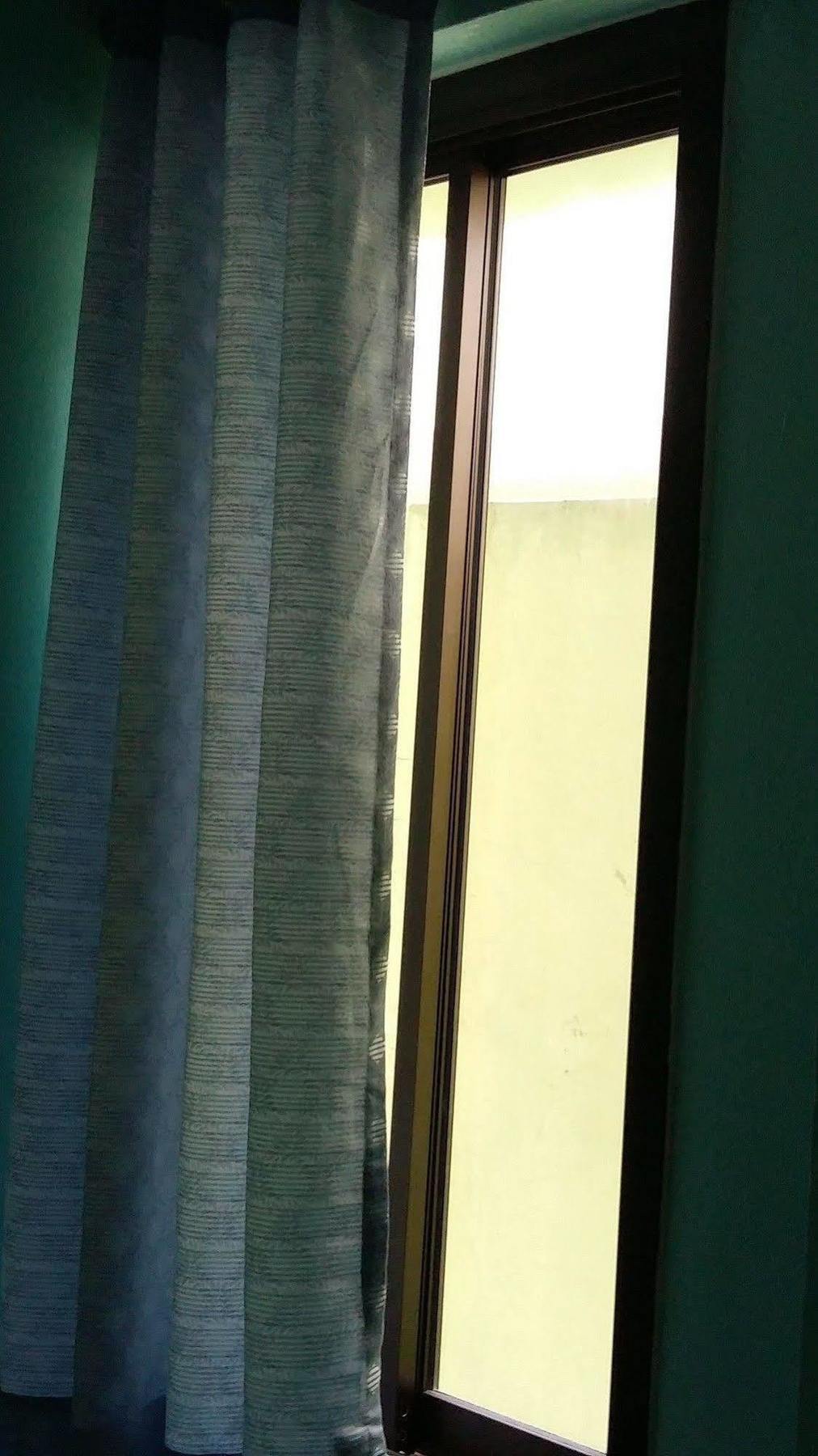 New C.H. Guest House Bangkok Esterno foto